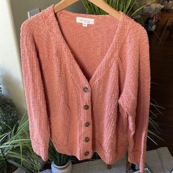 Vince Camuto V- Neck Button -Up Sweater Size XL - Picture 3 of 9
